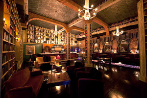 Hemingways Lounge