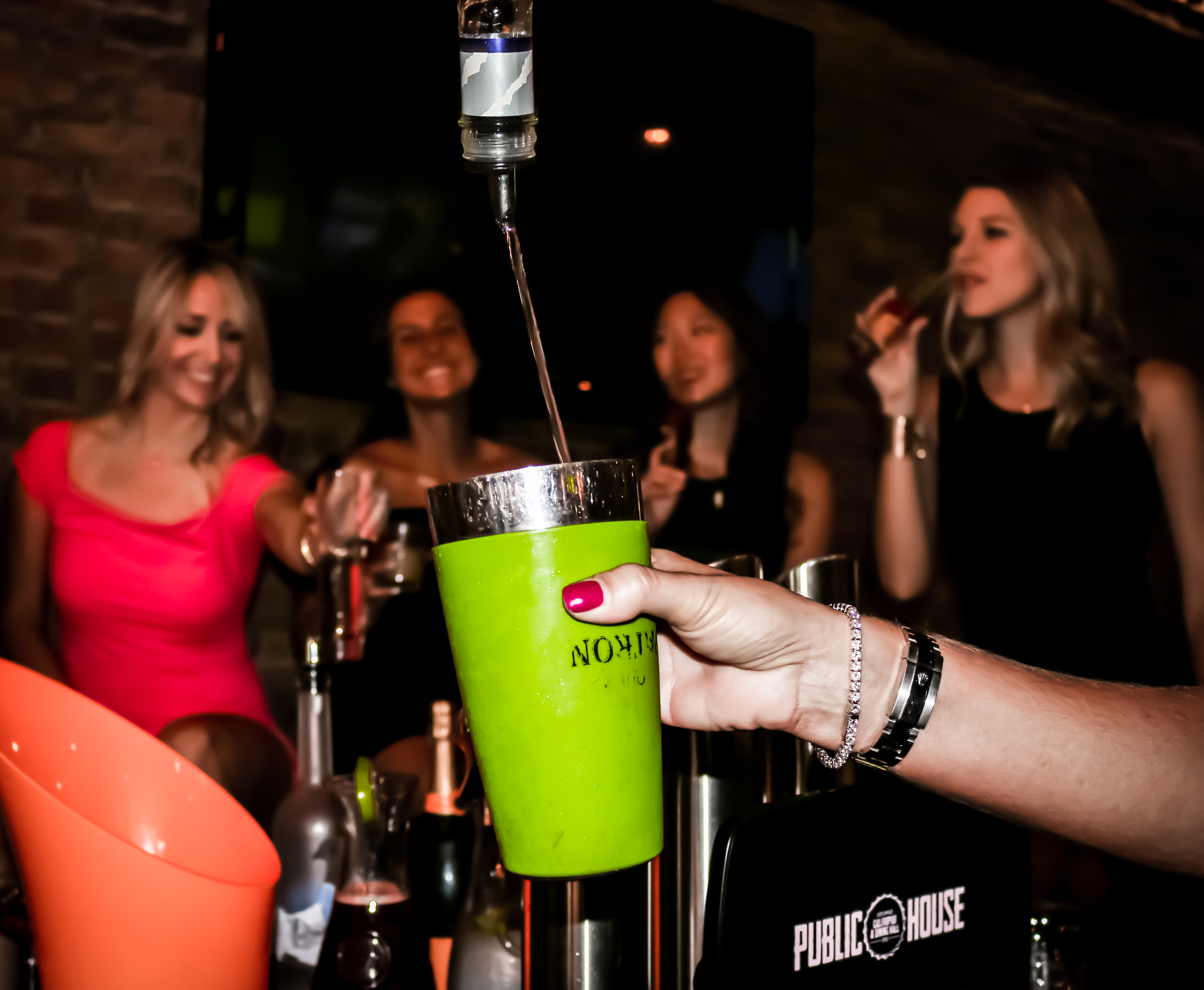 Greatest Chicago Clubs - Birthday Bottle Service