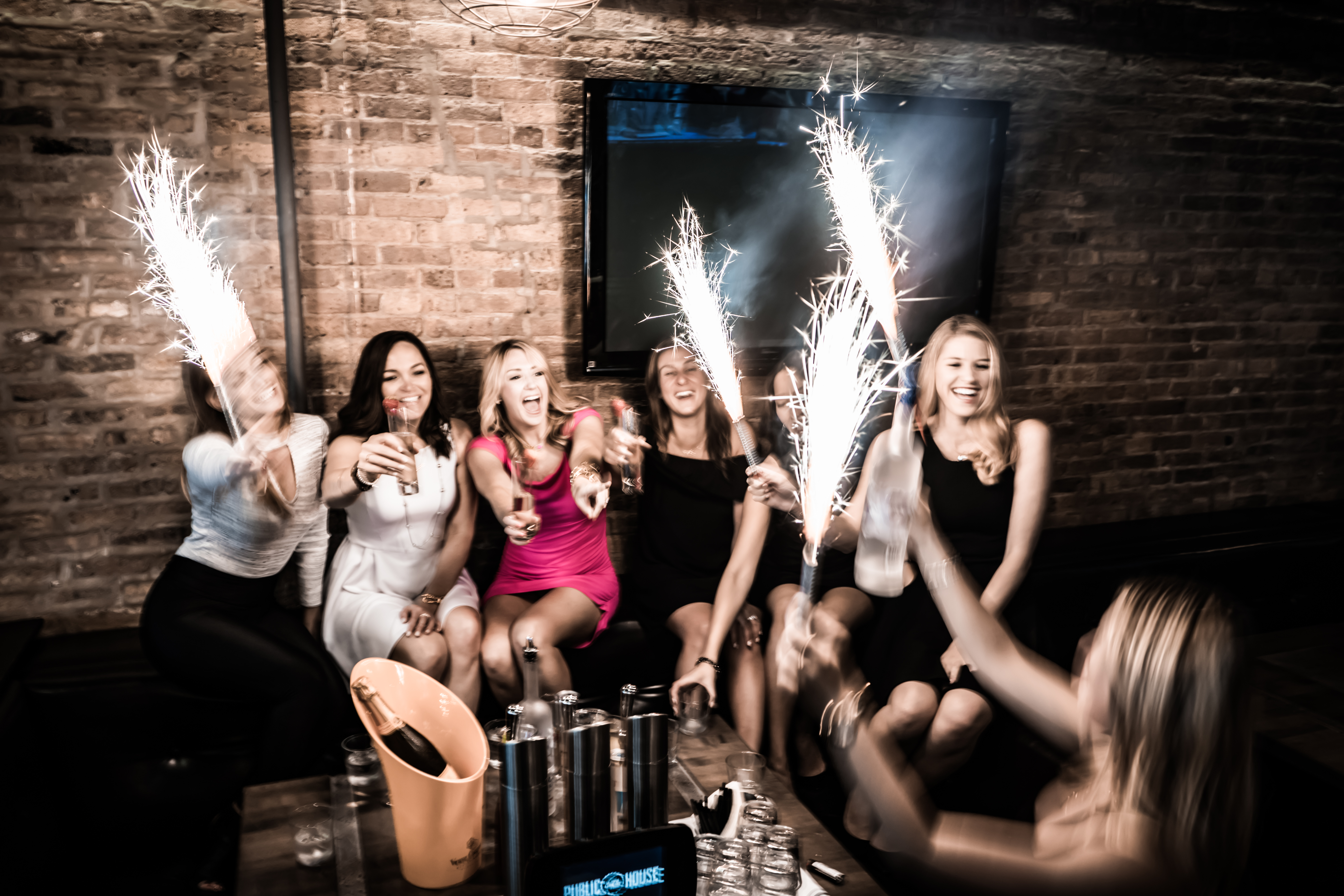 Greatest Chicago Clubs - Birthday Bottle Service