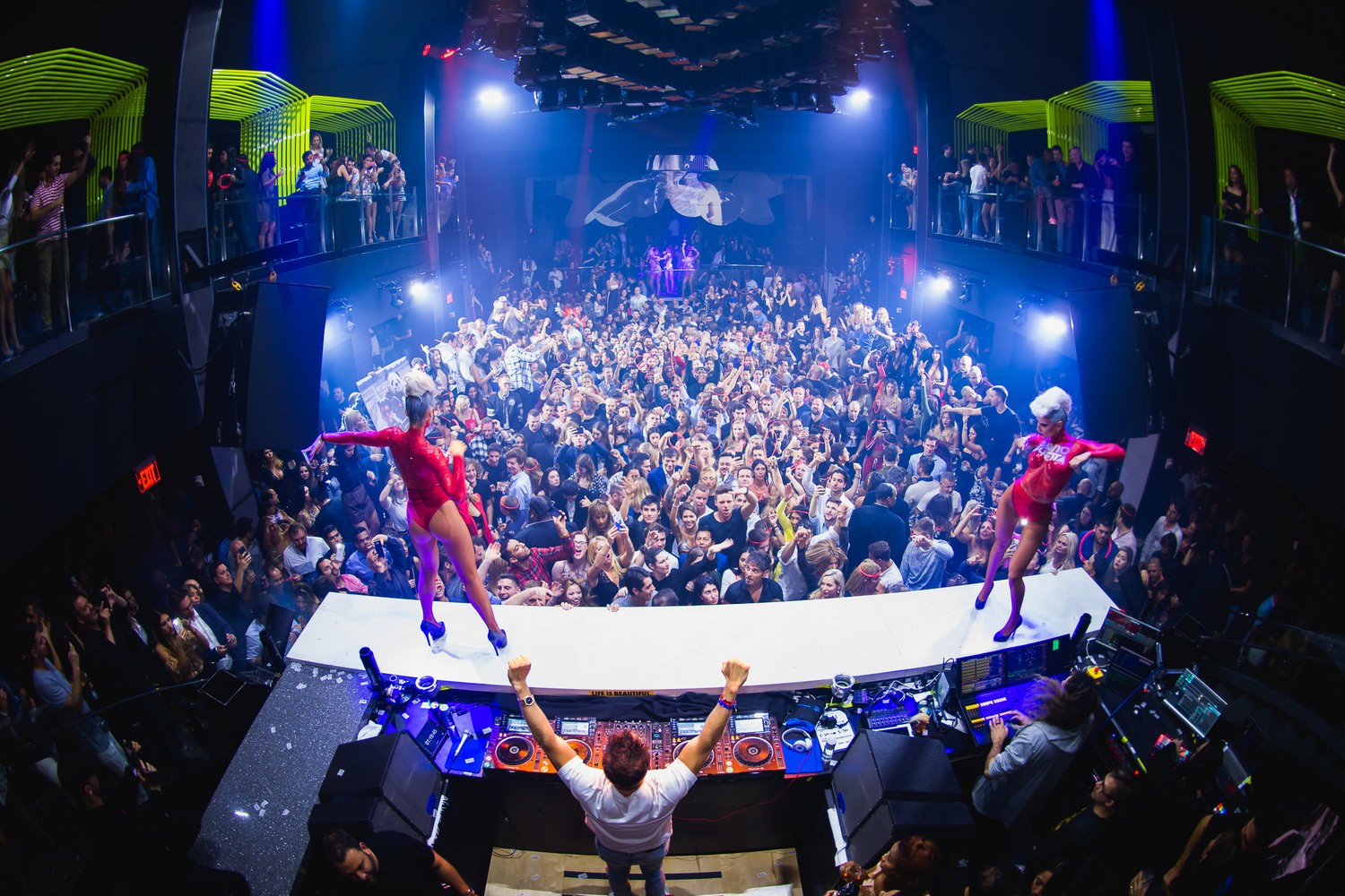 Night Clubs in Miami - Bottle Service and VIP Tables